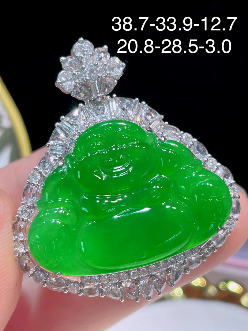 18k豪华镶嵌天然缅甸翡翠A货高冰正阳绿满绿大佛公吊坠