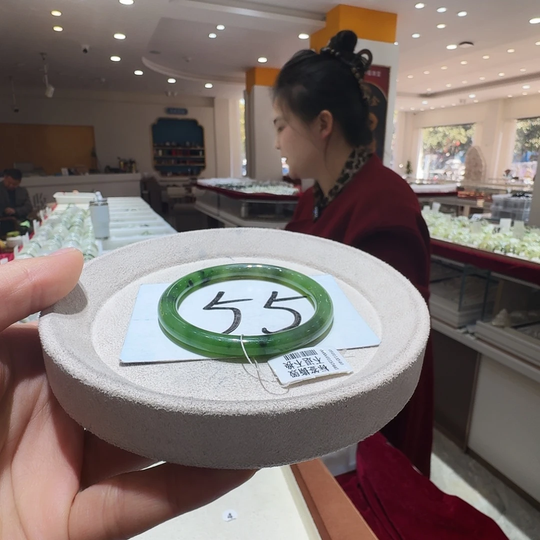 和田玉未镶嵌手镯47