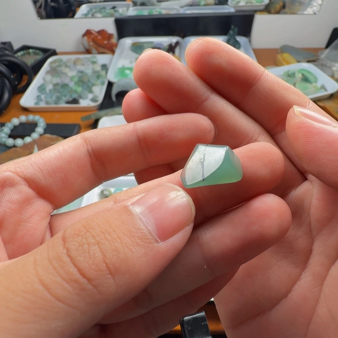 定制翡翠未镶嵌材料