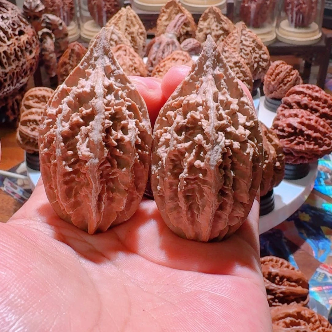 文玩核桃吊坠仙鹤神针