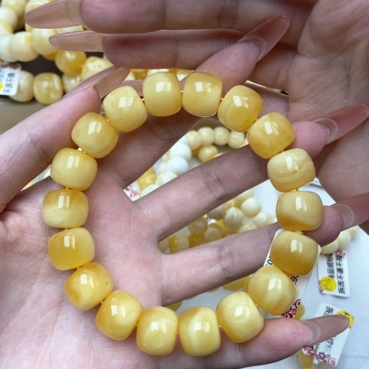 琥珀未镶嵌珠宝奇石14