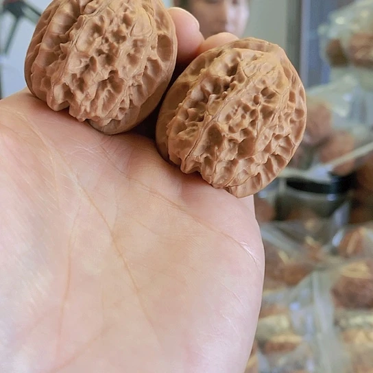 【闪购商品】把件文玩核桃36蜡皮磐石小众