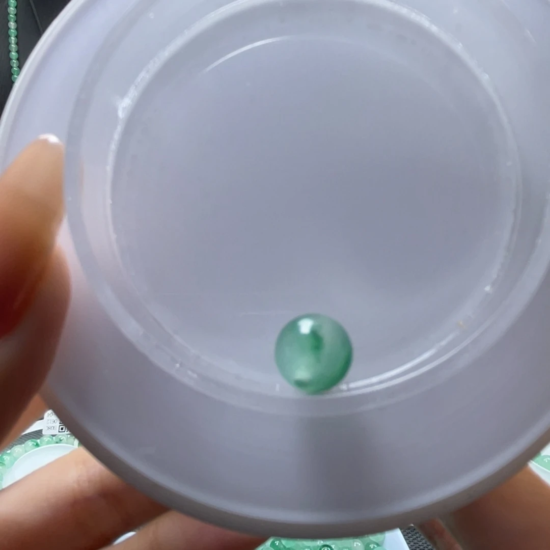 小***风石英质玉（非洲翠）未镶嵌手串