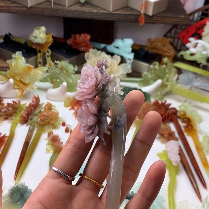 蛇纹石玉发饰未镶嵌君*