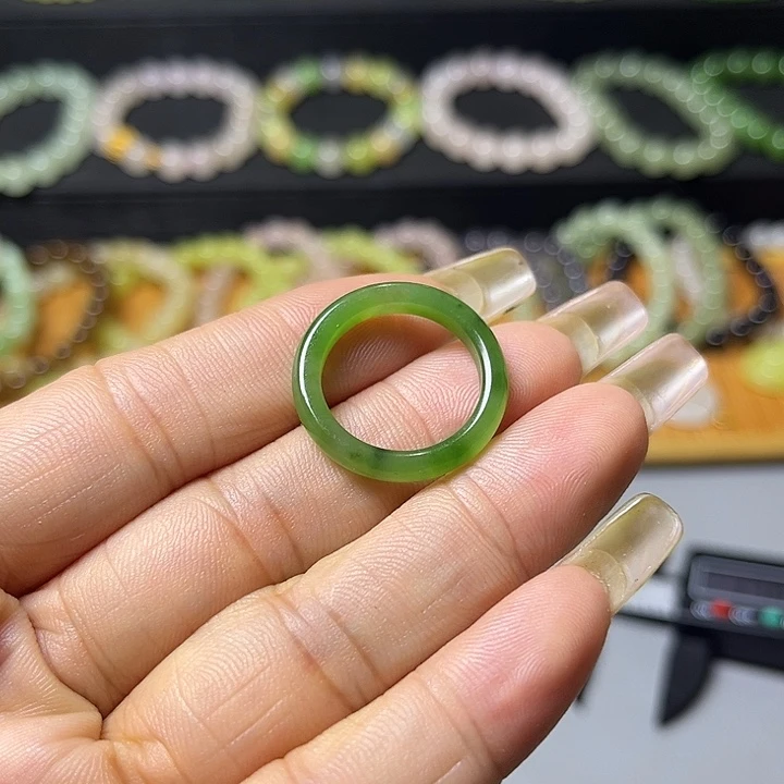 爱****手串未镶嵌和田玉