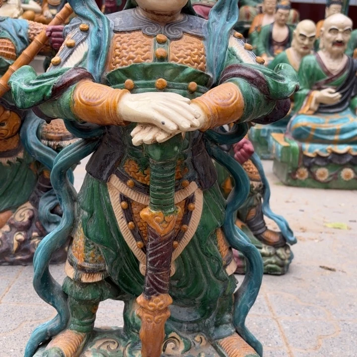 陶瓷委托菩萨高度66厘米