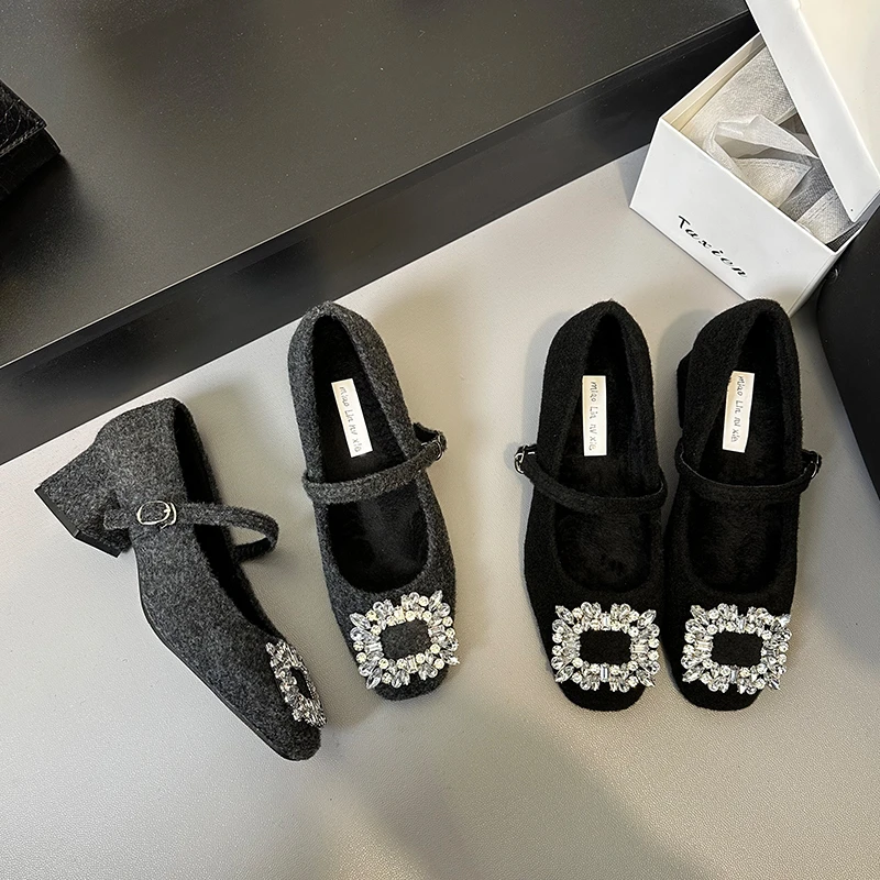 精致玛丽珍鞋法式方头水钻呢子毛毛鞋女冬外穿单鞋