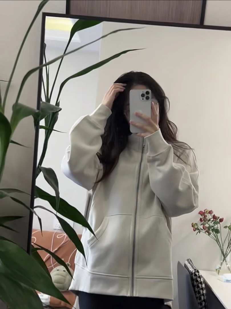 一样一样的立领宽松scu卫衣