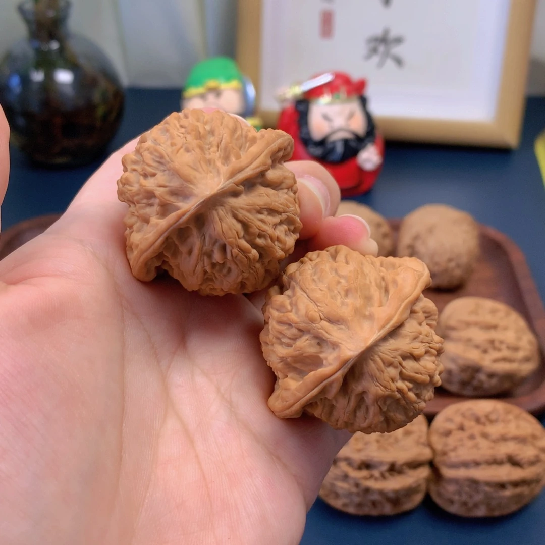 文玩核桃把件树王金牛43尺