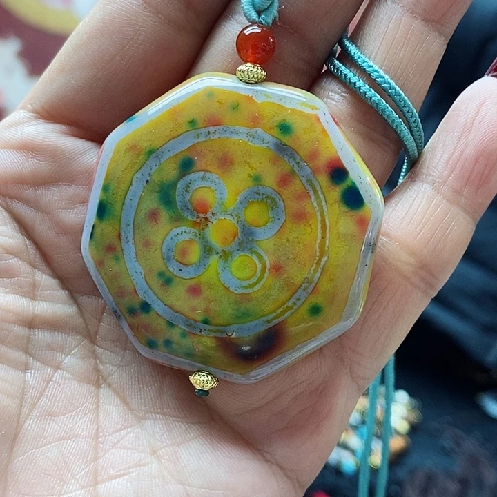 玛瑙/玉髓颈饰合金北****室