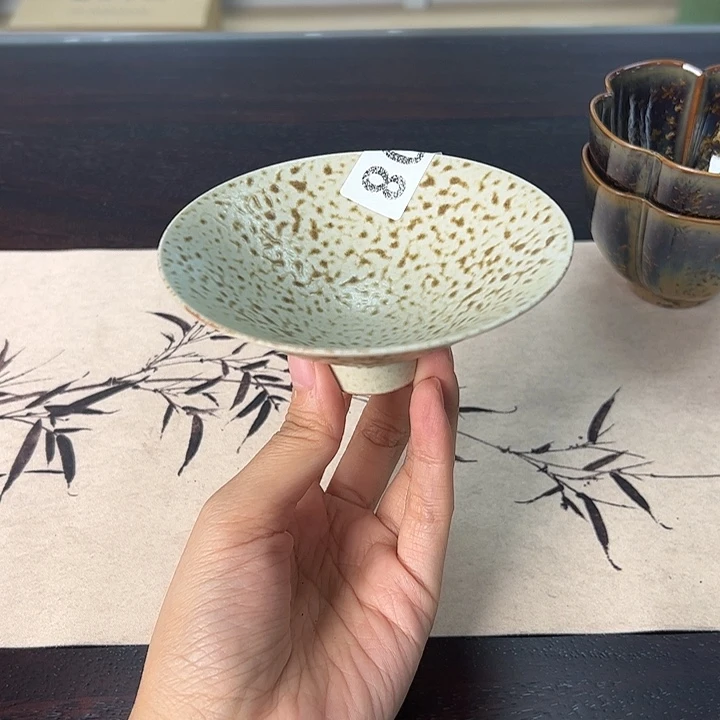 敲***吖龙泉云间青瓷小米茶器