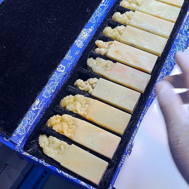 青田石印石禮**蟾晚上给大家