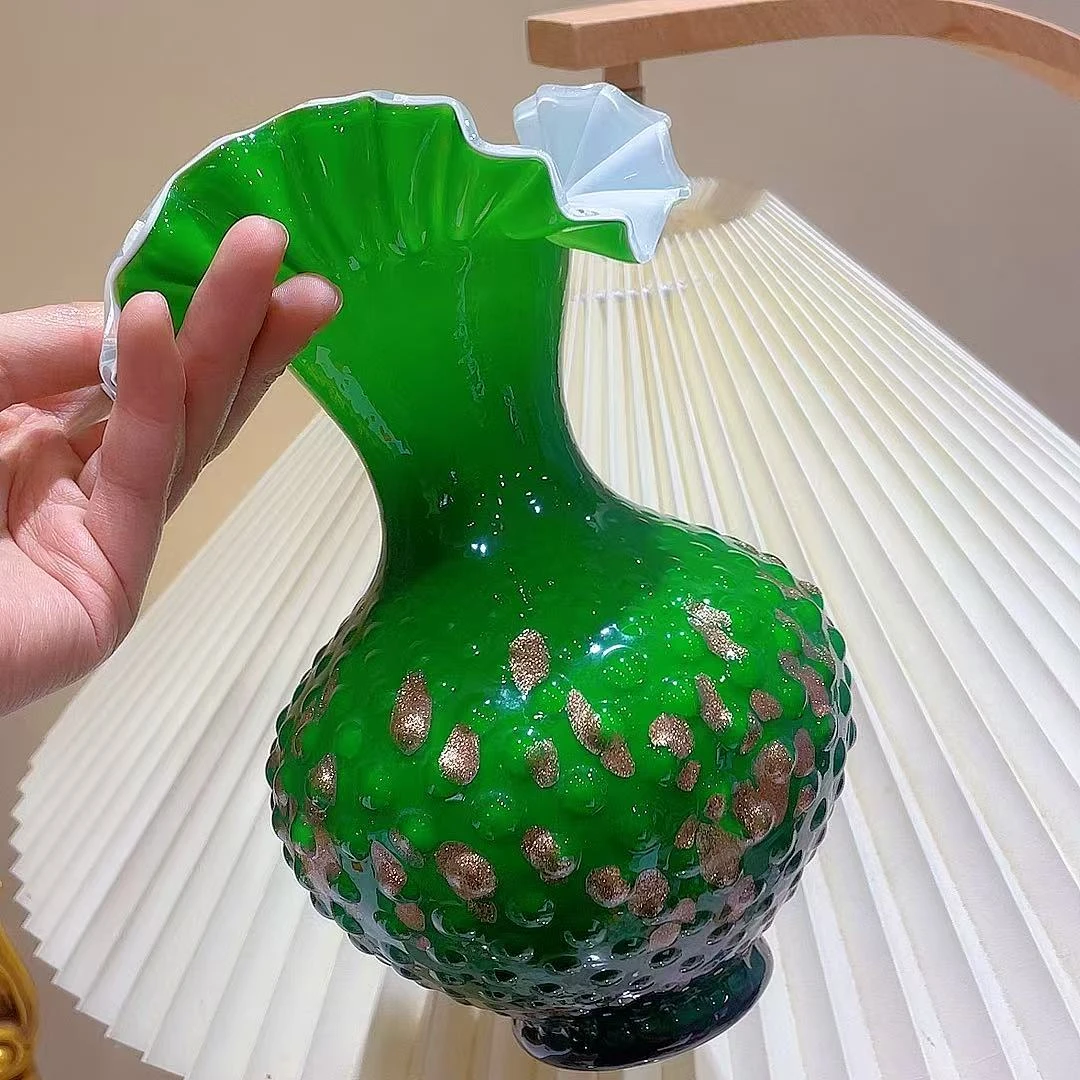 新款翡翠绿色洒金花瓶