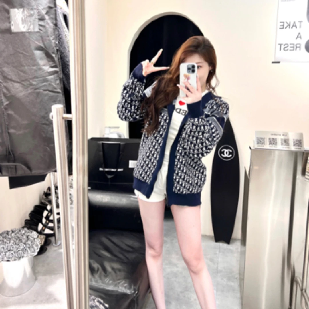 99新 DIOR/迪奥 ww129/双老花满印羊绒外套 羊毛 34码