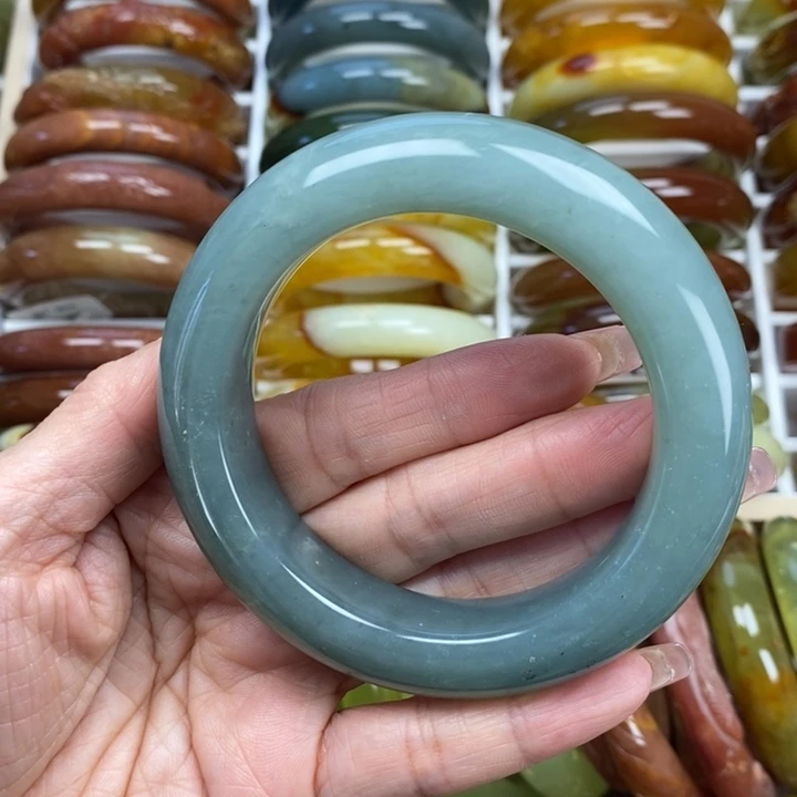 蛇纹石玉手镯未镶嵌60