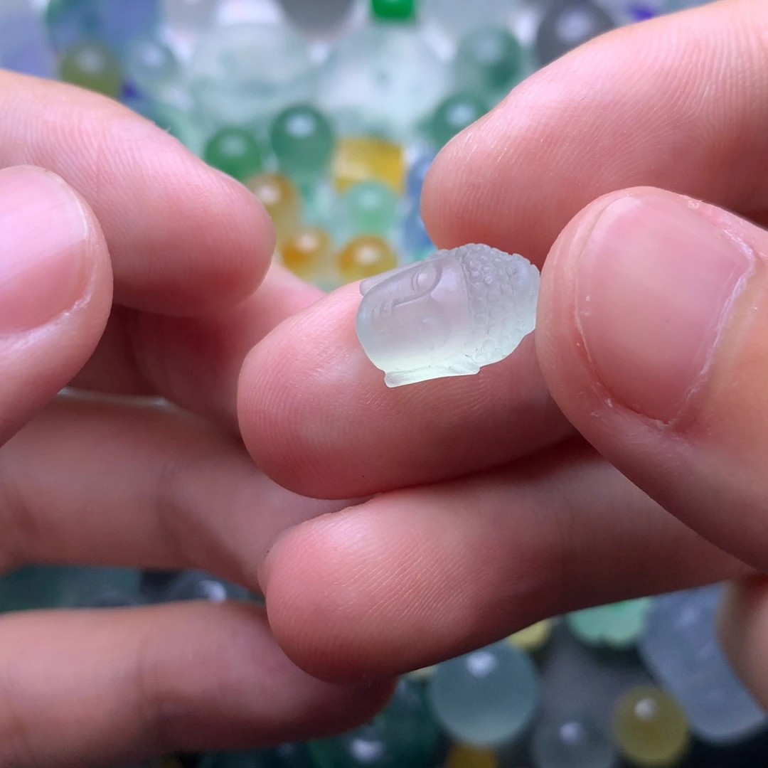 南***：定制翡翠未镶嵌挂件