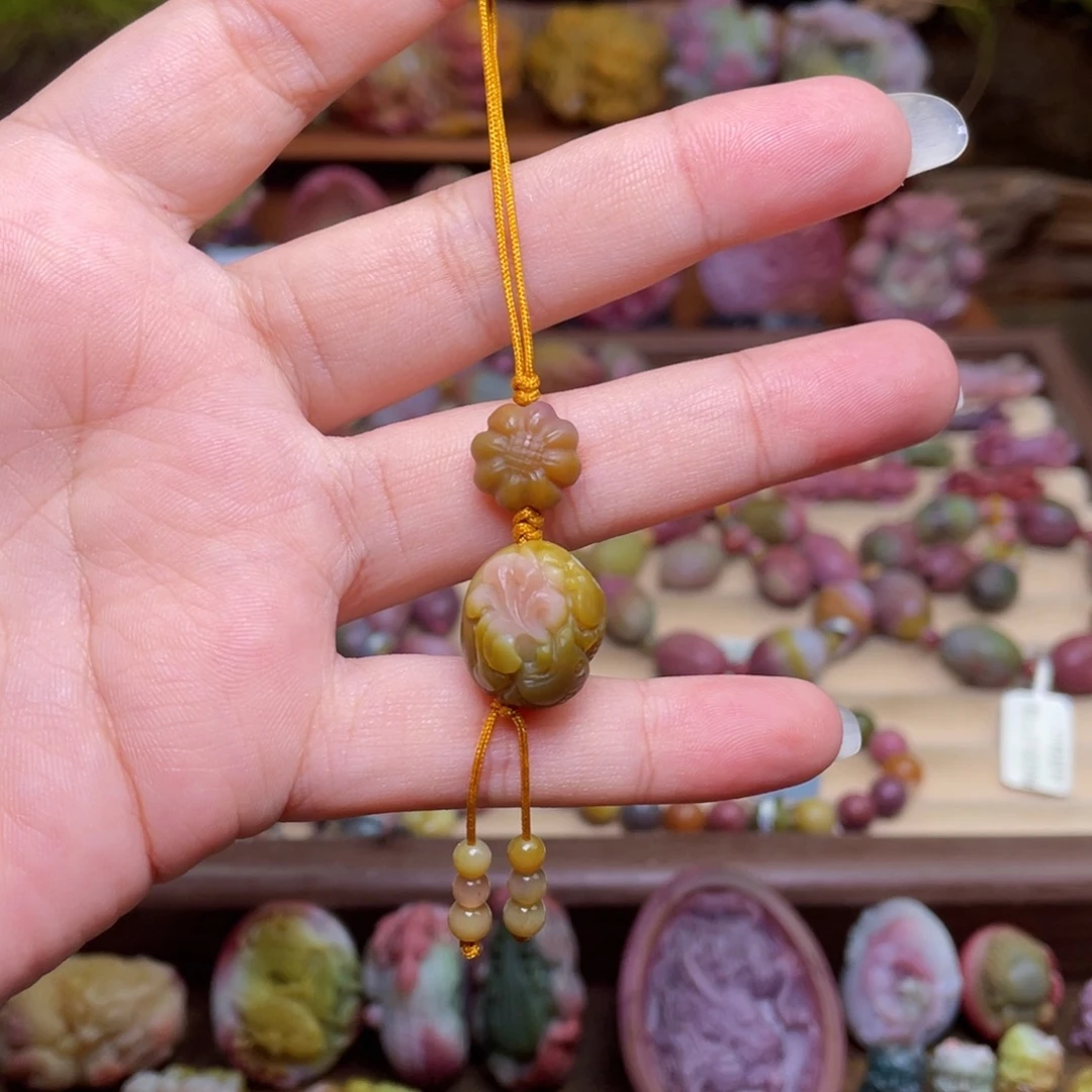 玛瑙/玉髓未镶嵌珠宝半成品盐源玛瑙年年有鱼手机挂