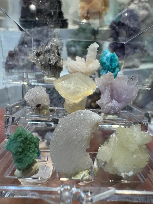 九宫格一组矿石水晶