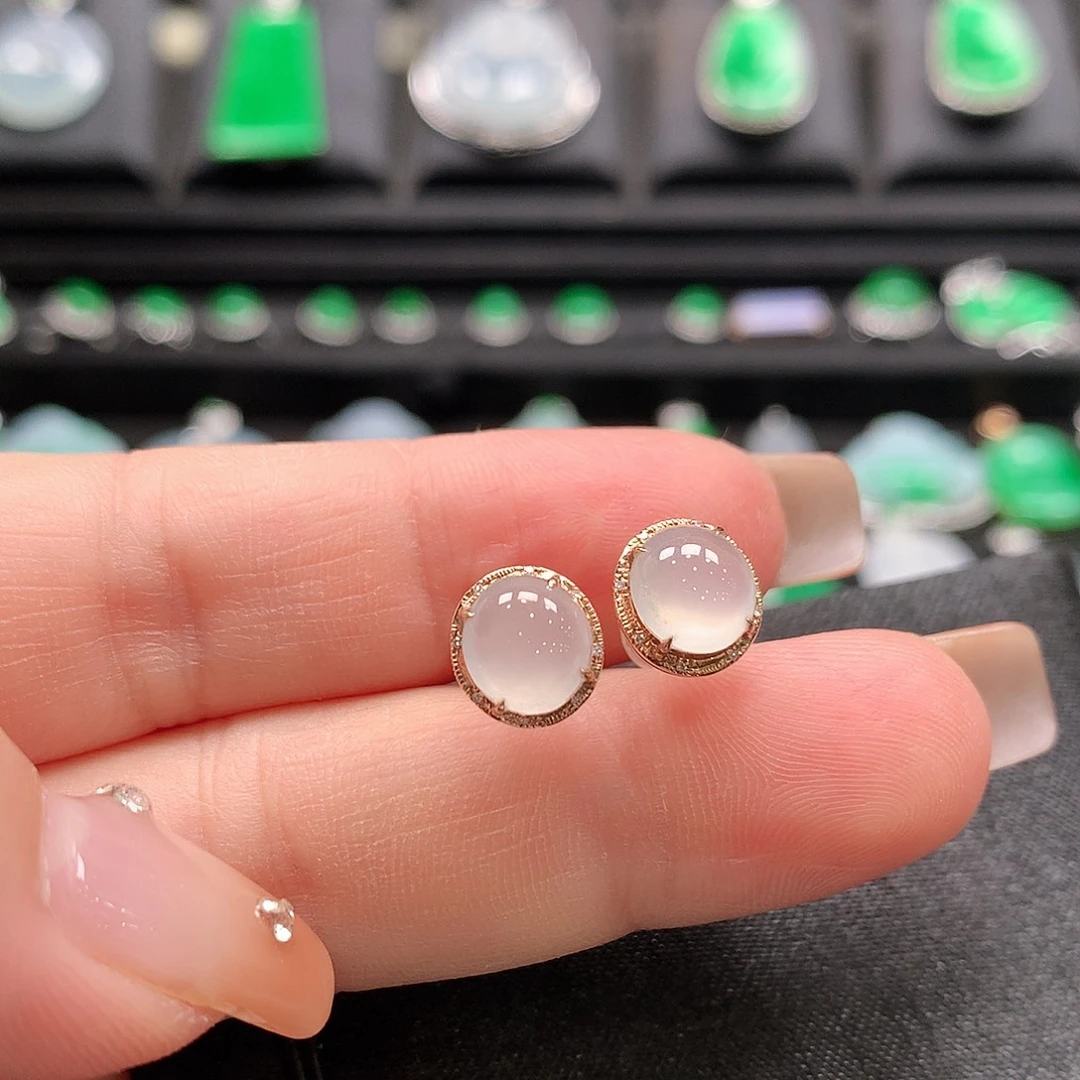 翡翠18K金镶嵌耳饰耳钉