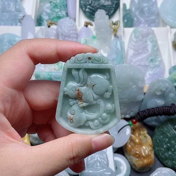 翡翠未镶嵌吊坠(不含链)翡翠
