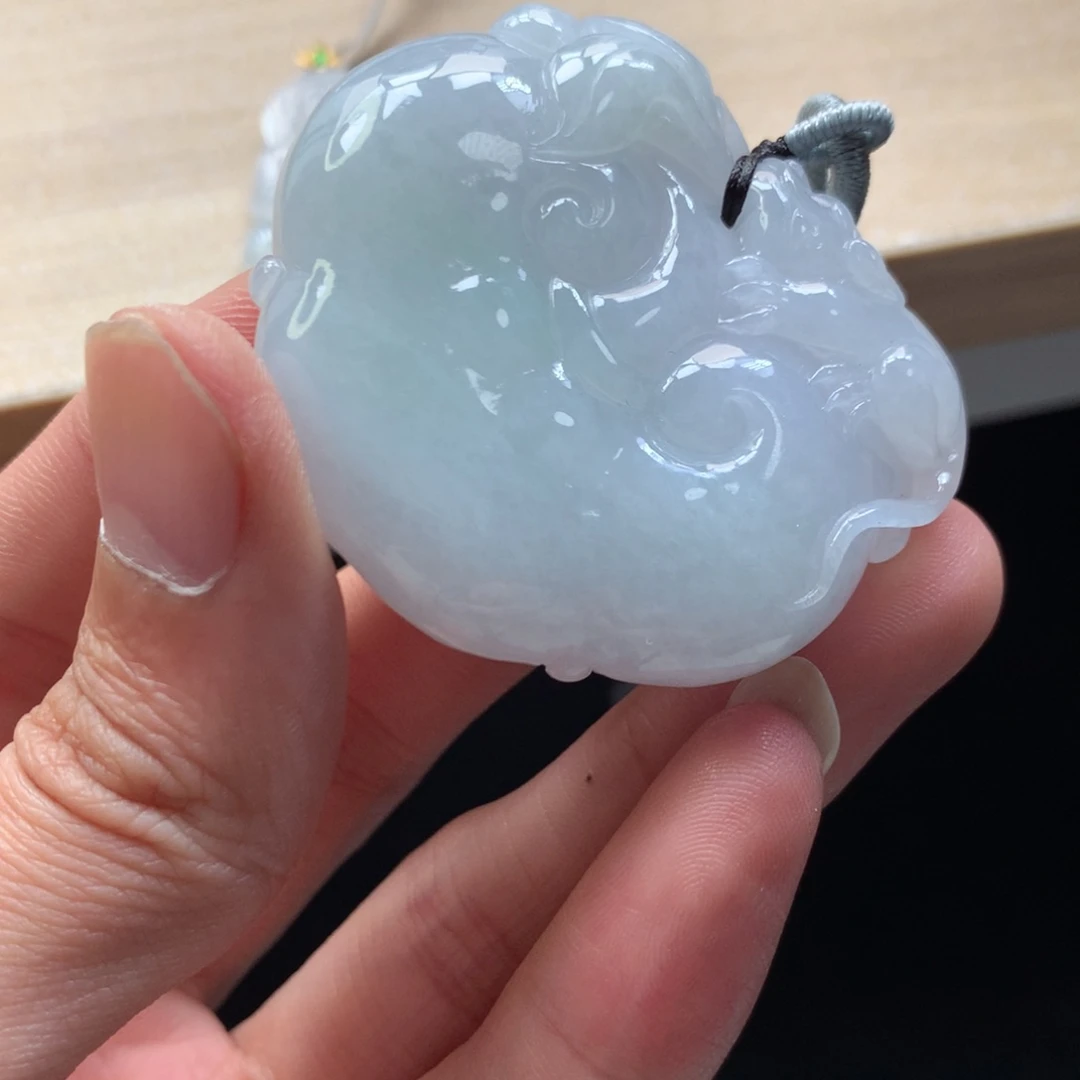 颈饰未镶嵌翡翠吊坠