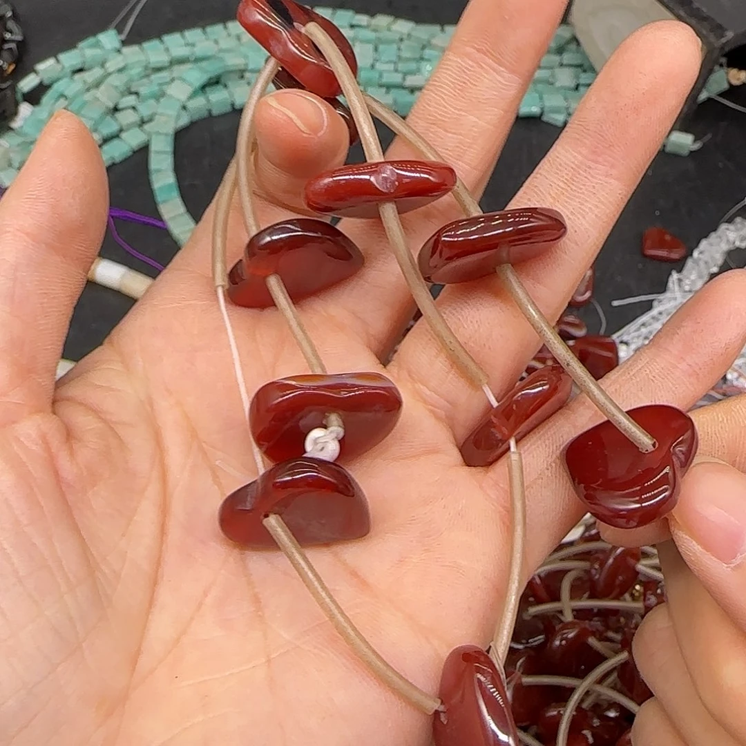 玛瑙/玉髓合金珠宝半成品红玛瑙爱心一条