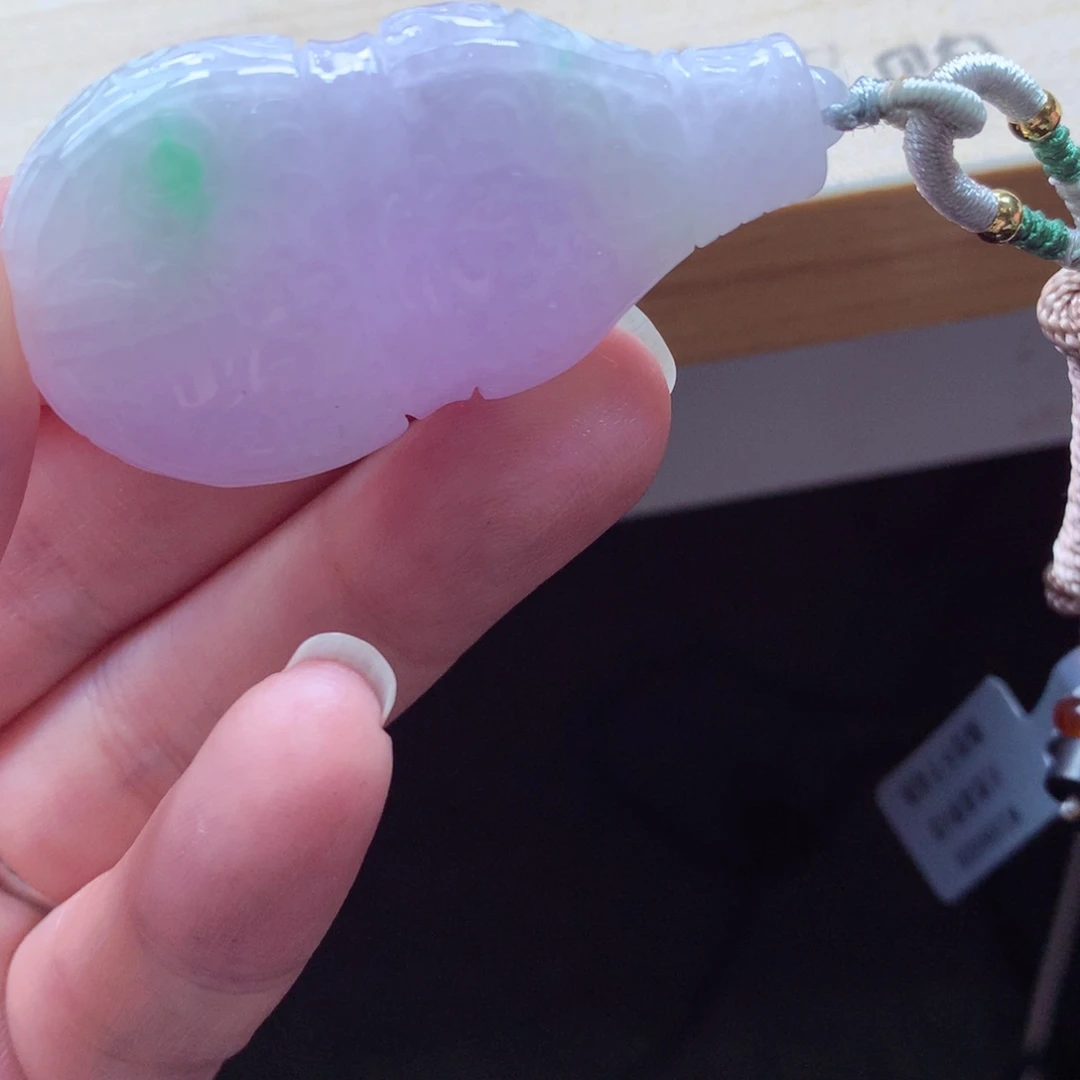 翡翠颈饰未镶嵌吊坠