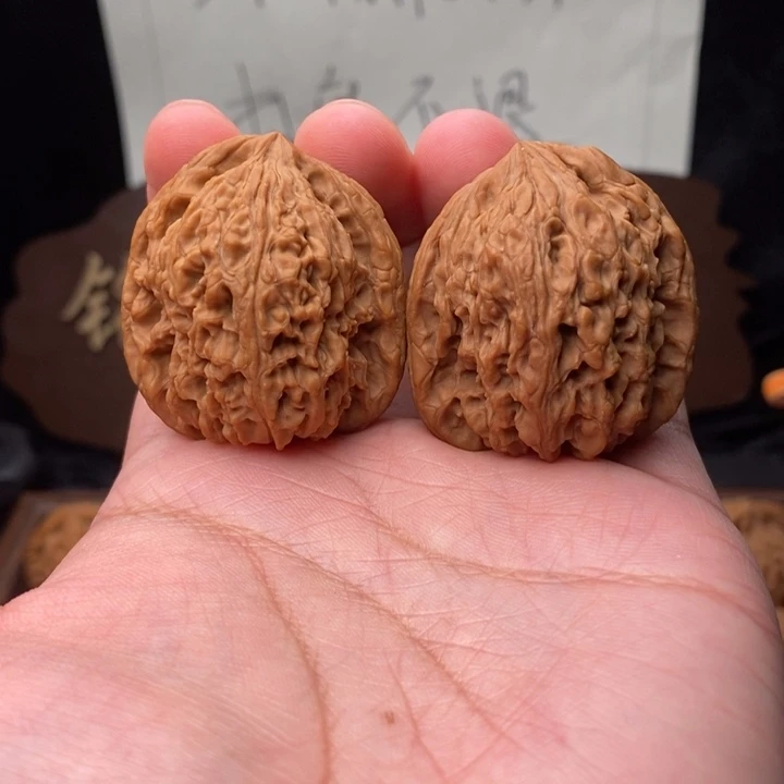 文玩核桃吊坠南疆石