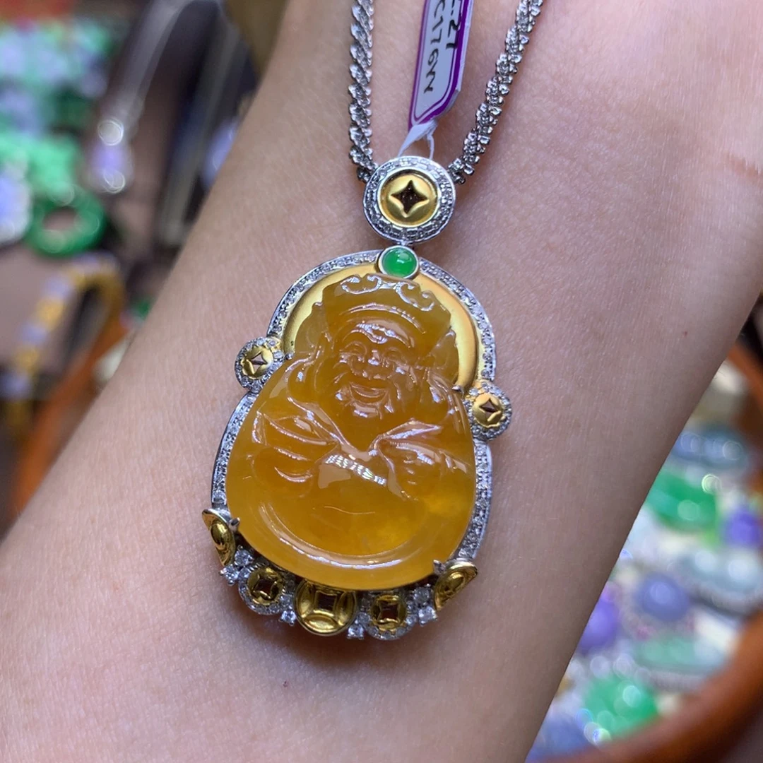 翡翠18K金镶嵌颈饰