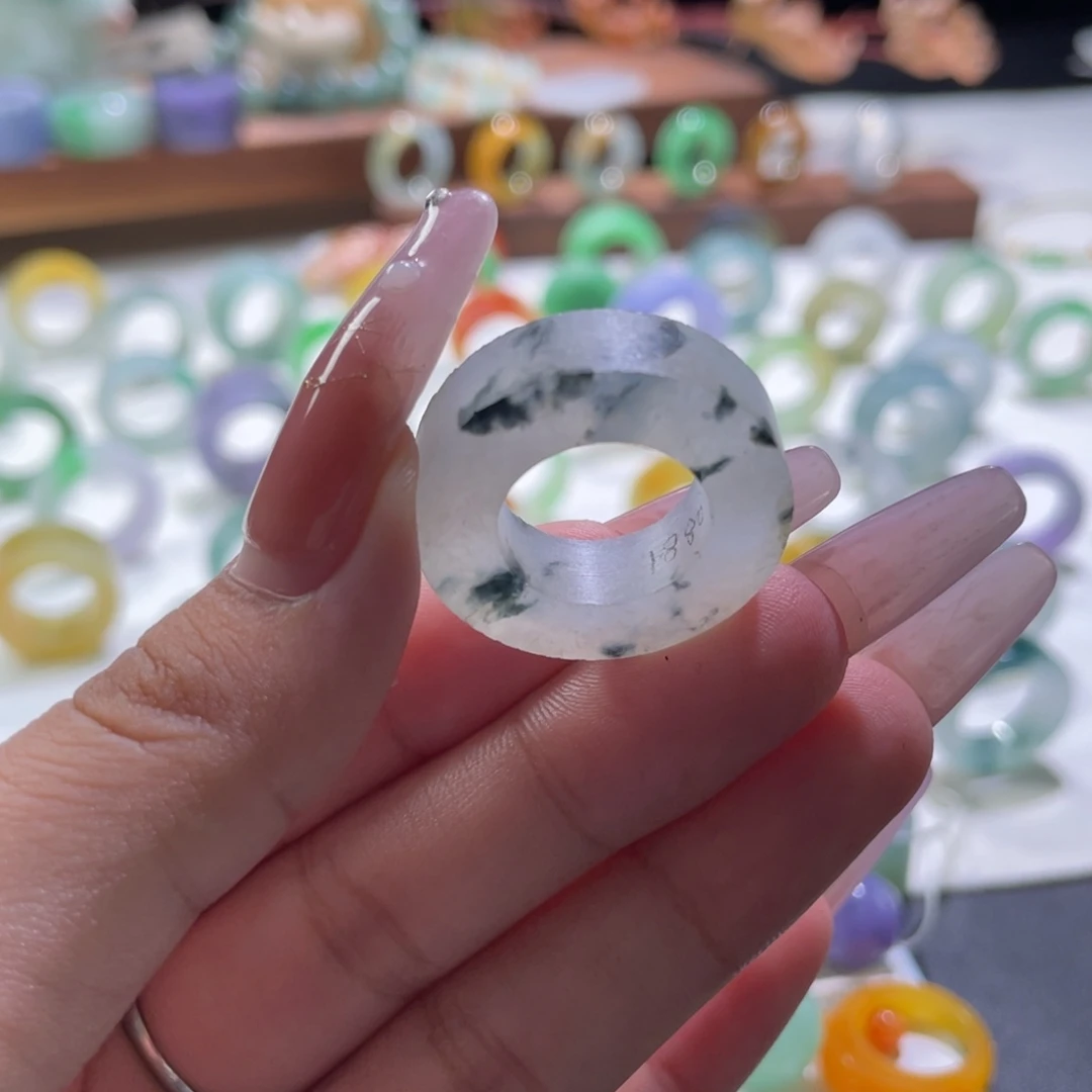 未镶嵌定制翡翠翡翠