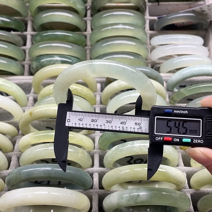 未镶嵌蛇纹石玉手镯281