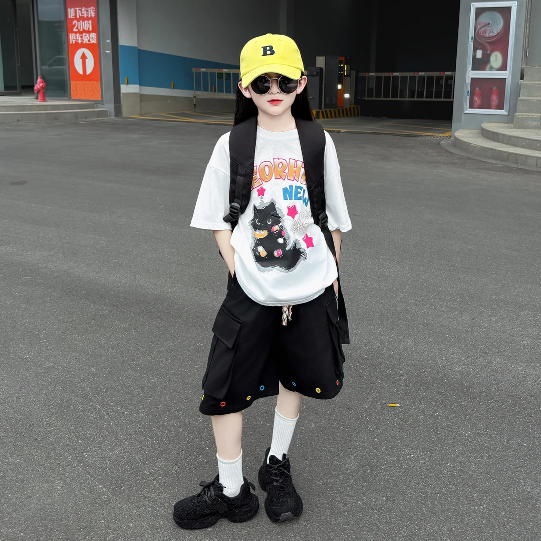 女童夏季2025新款薄款洋气韩版休闲宽松T恤短袖工装短裤两件套潮