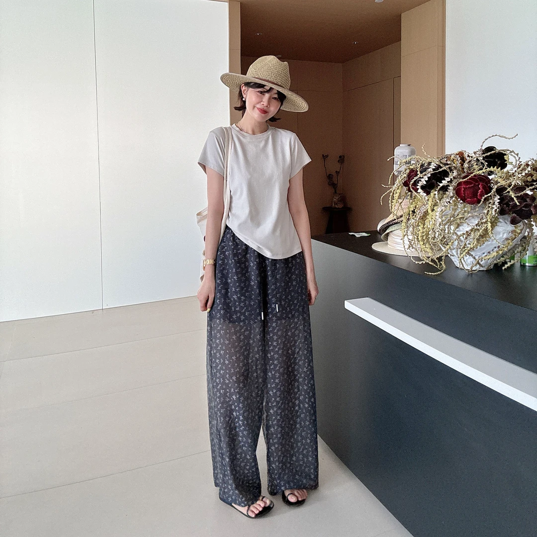 夏季百搭宽松松紧腰直筒碎花薄款微透碎花休闲裤