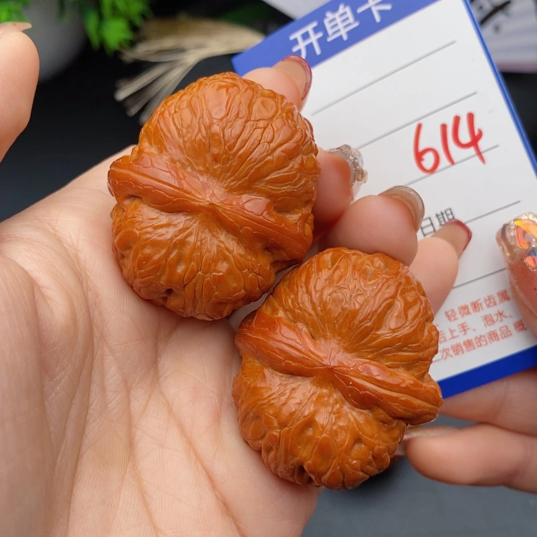 文玩核桃把件42.5元宝614