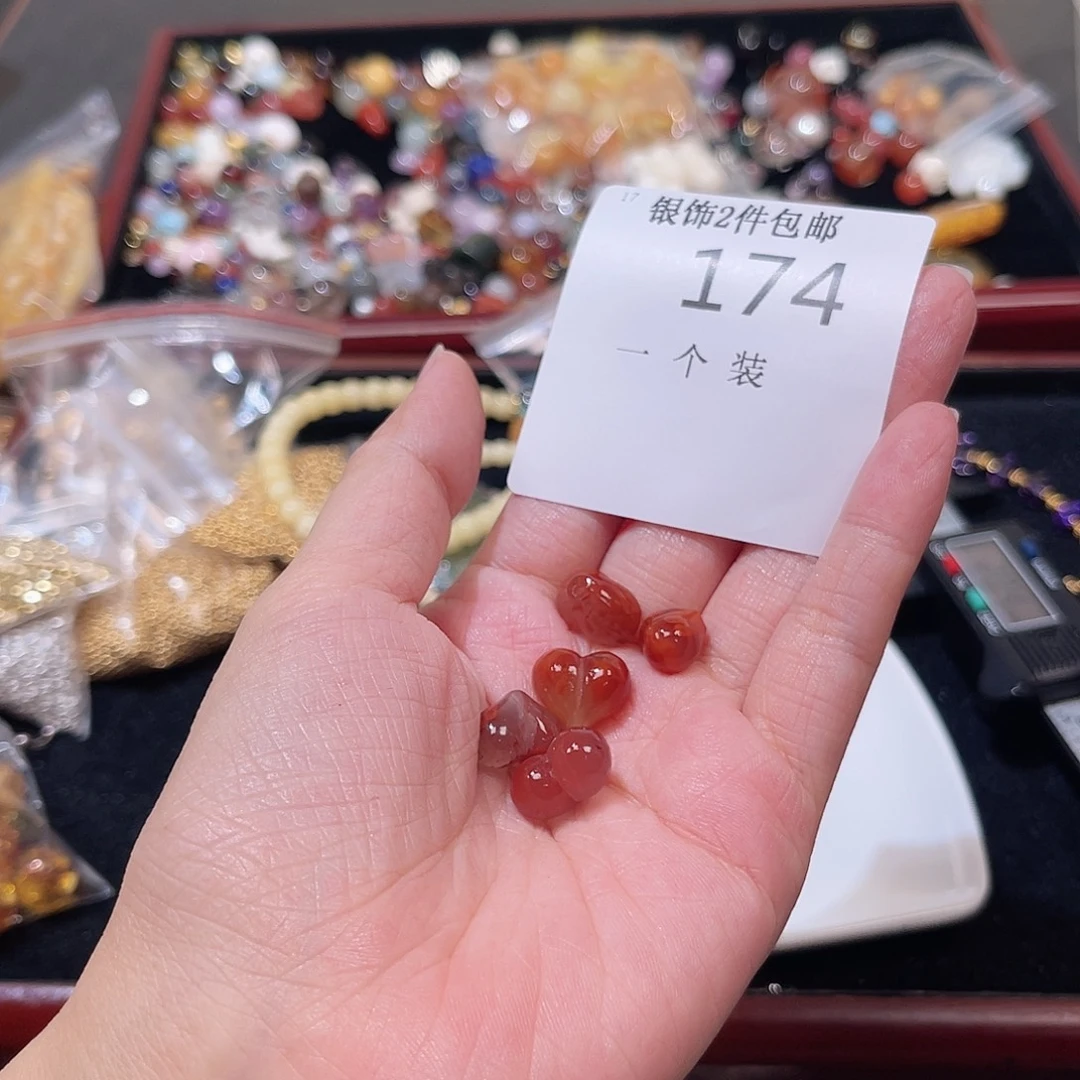 珠宝半成品水晶未镶嵌174 。