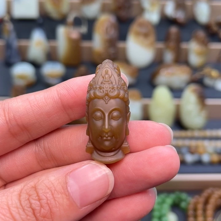 和田玉未镶嵌颈饰定制