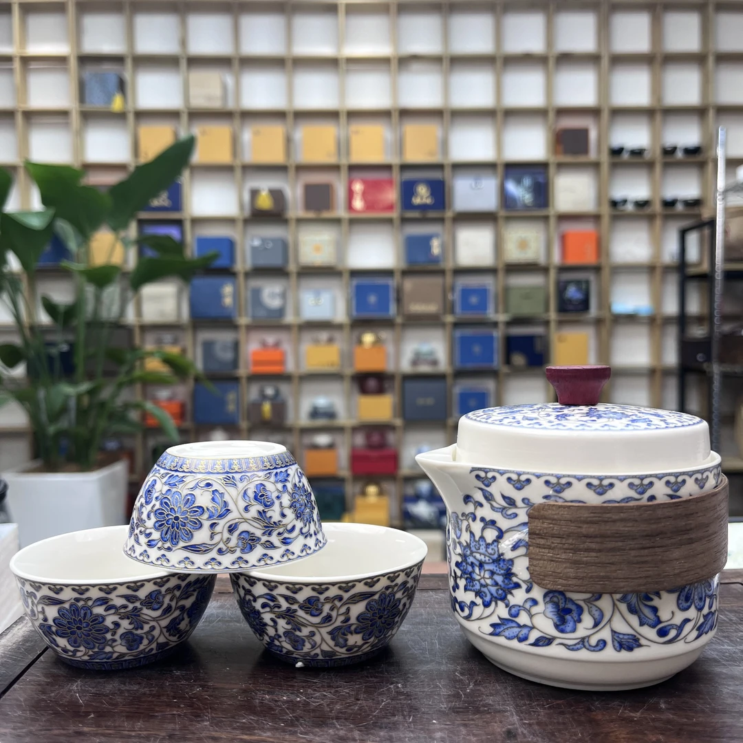 蓝缠枝莲旅行套-ZH709（众）