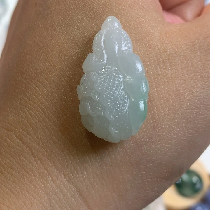 定制翡翠未镶嵌白菜