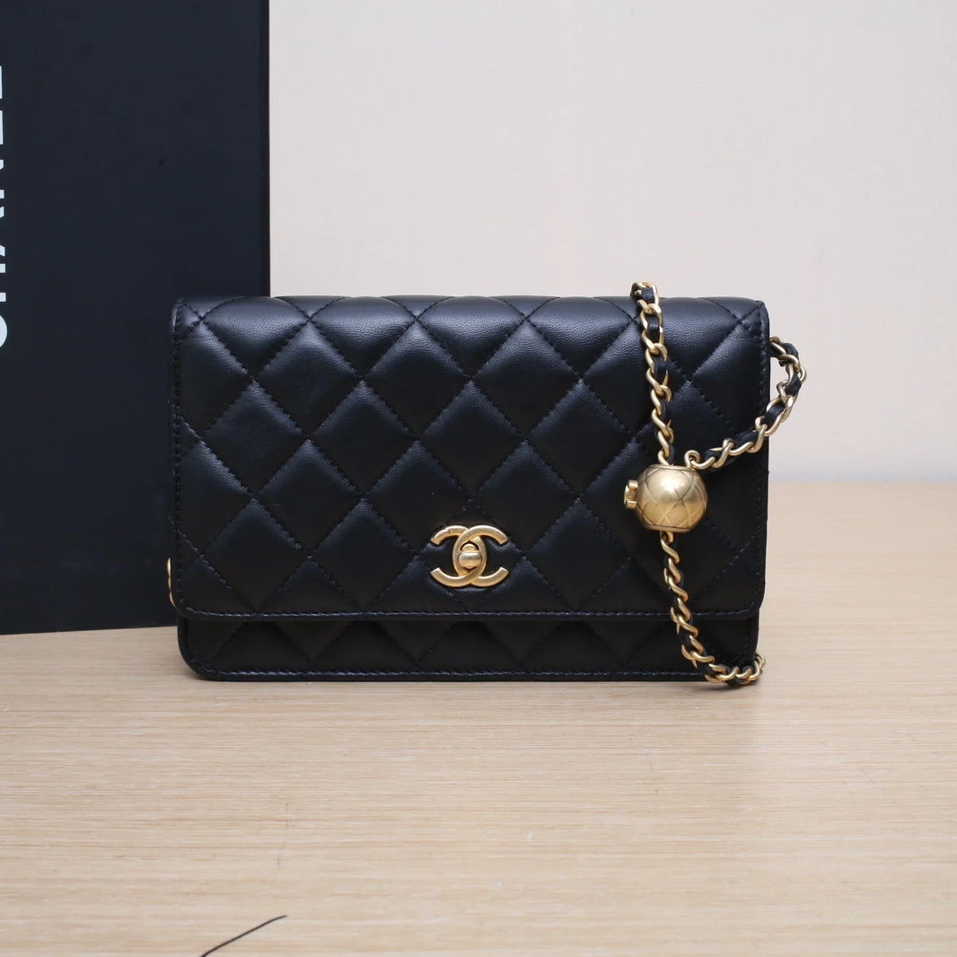 99新 Chanel/香奈儿 小花柳 CF WOC 19cm 黑色 芯片开 金扣