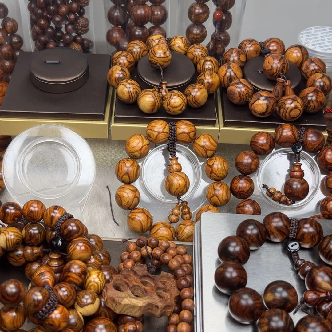 筱***手黄花梨/降香黄檀花梨———黄花梨