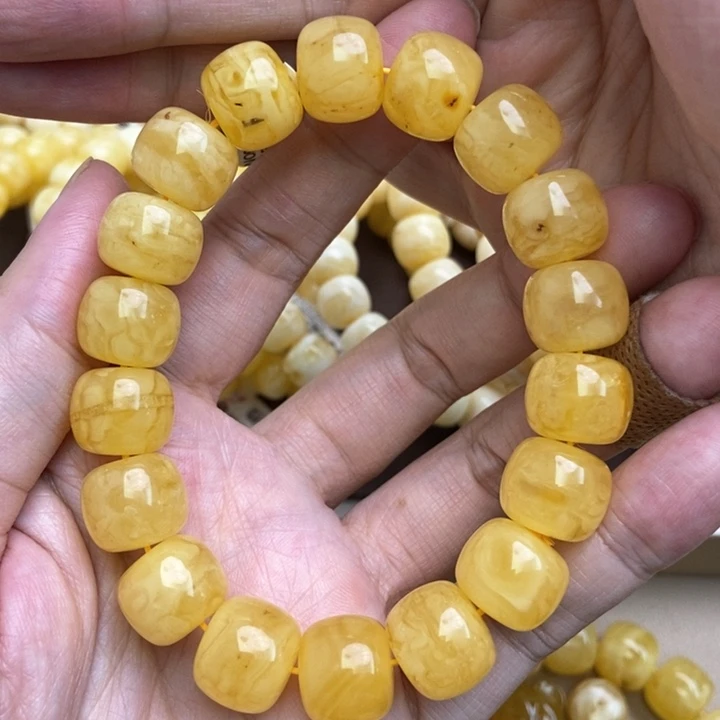 未镶嵌琥珀珠宝奇石