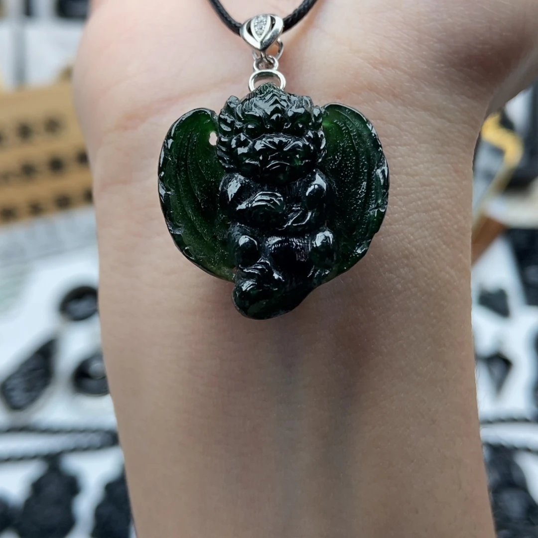 颈饰未镶嵌翡翠貔貅