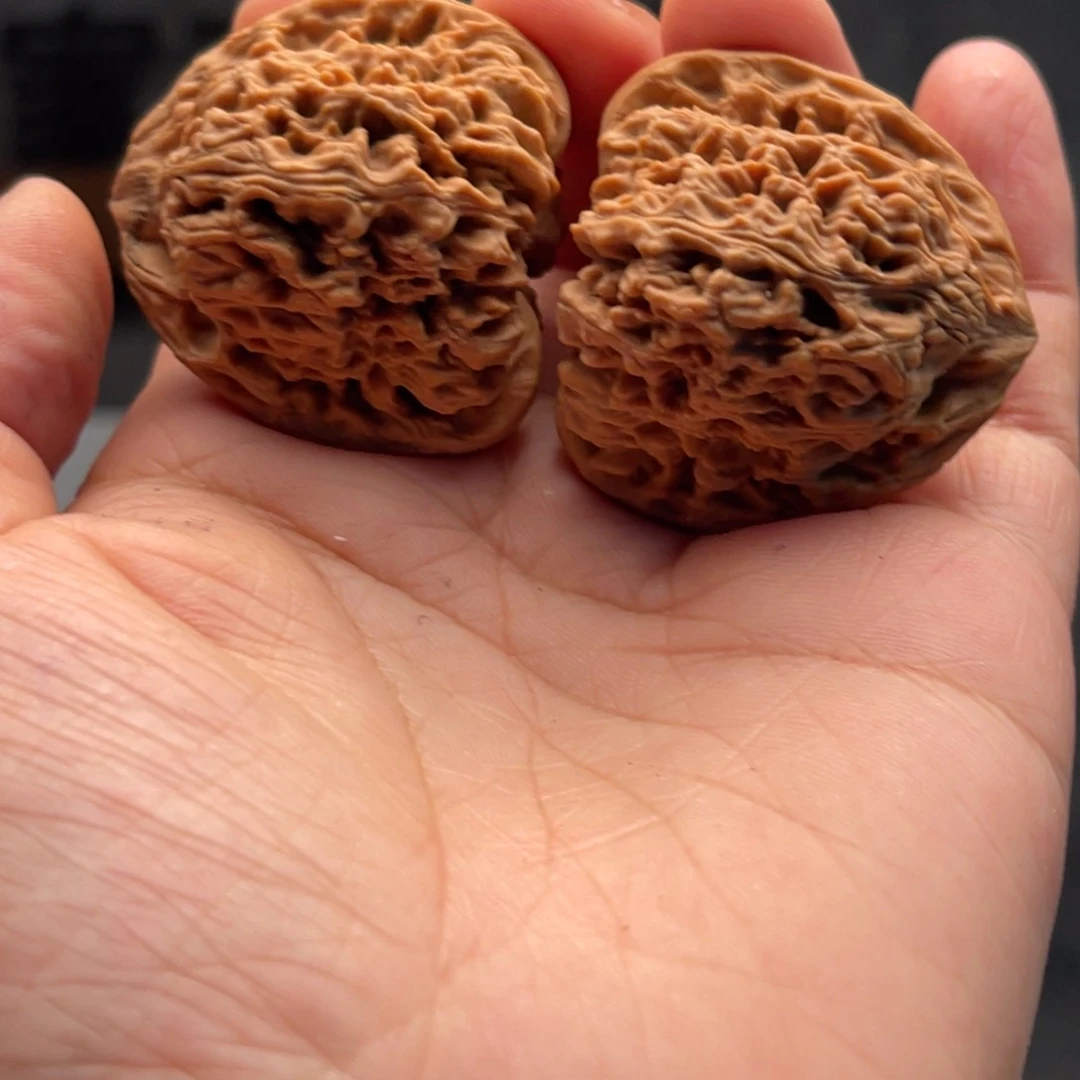 文玩核桃把件逆*南疆