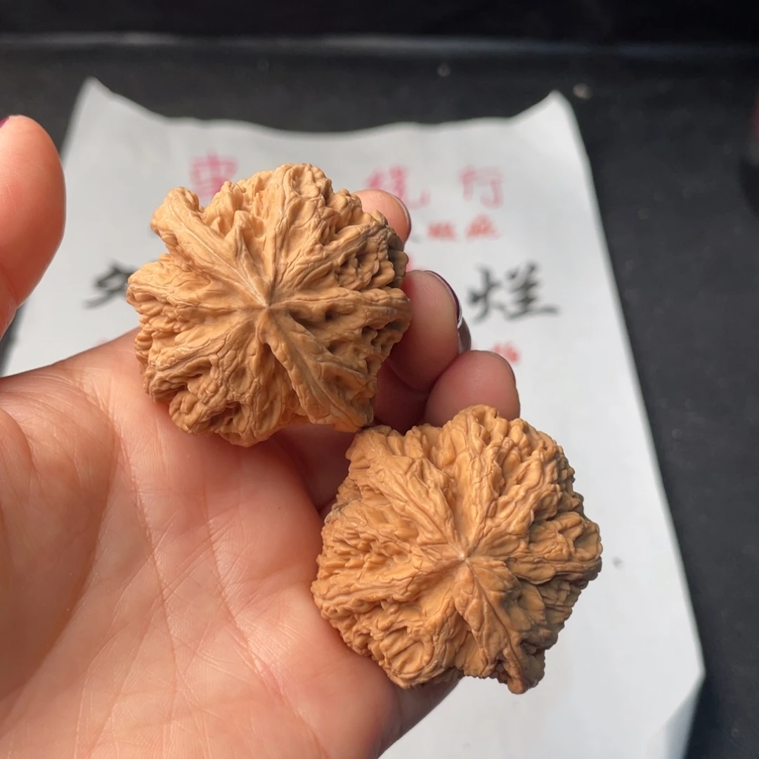 把件文玩核桃477。45粗筋有瑕疵