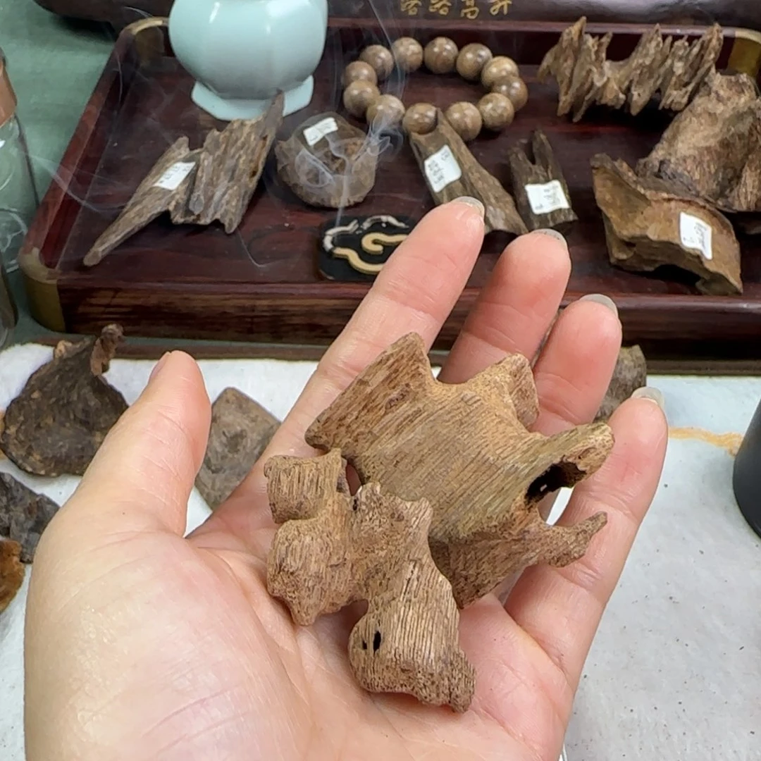 沉香碎屑沉香海南红土熟结虫漏5克