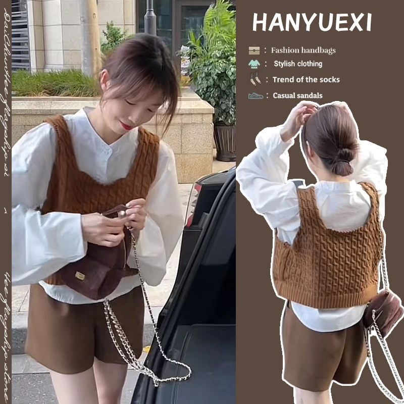 早秋时尚穿搭一整套女2025新款百搭衬衫针织马甲阔腿短裤三件套装