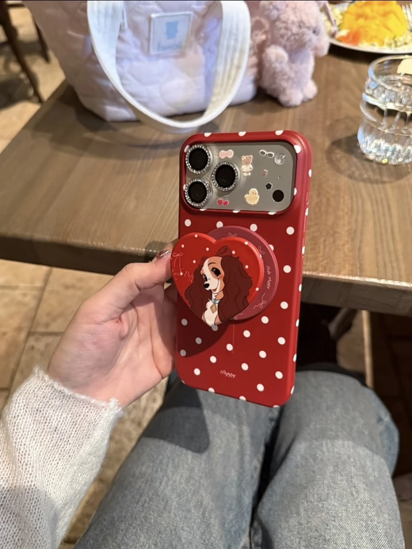甜系红底波点小狗爱心支架适用iPhone17promax手机壳苹果16磁吸15