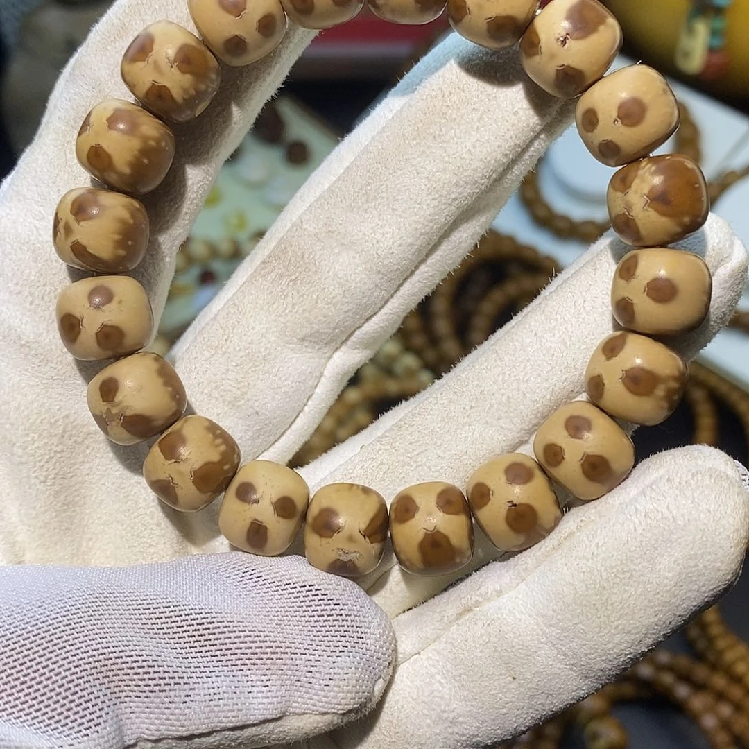 阿***哇手串紫金鼠花皮熊猫手串 11.7+
