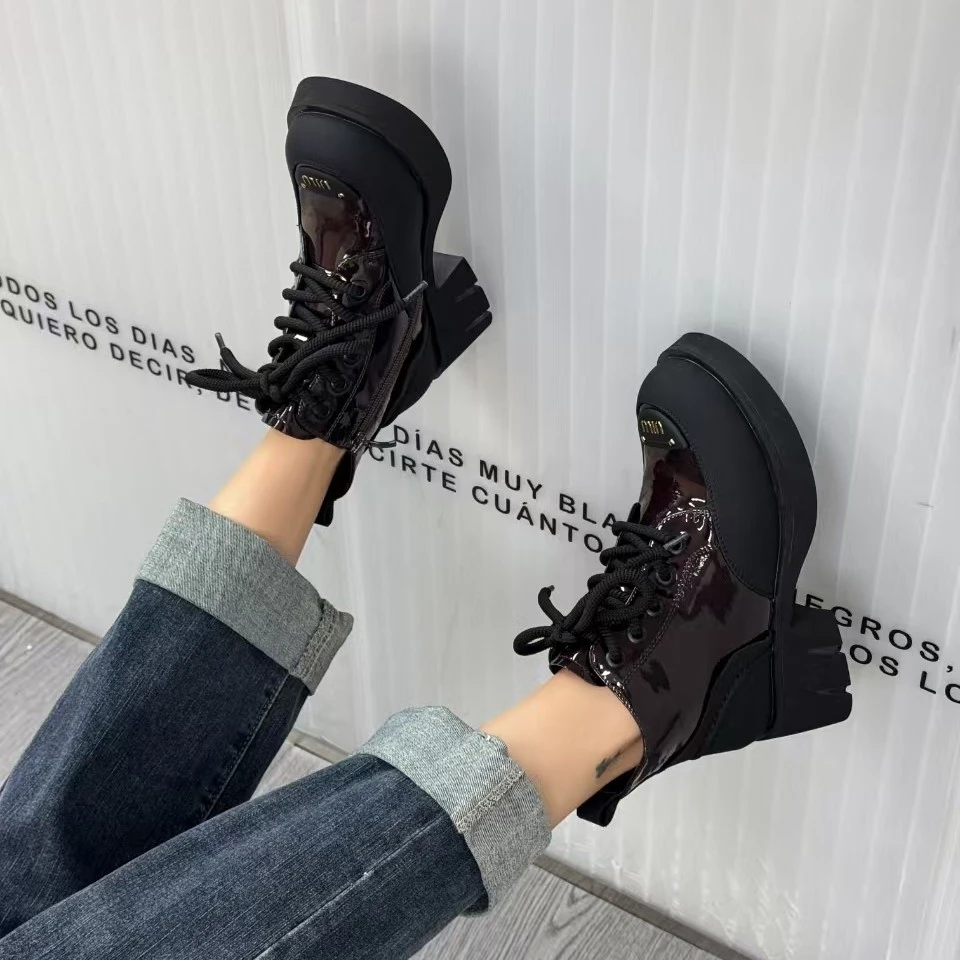 00404+6珠光皮马丁靴