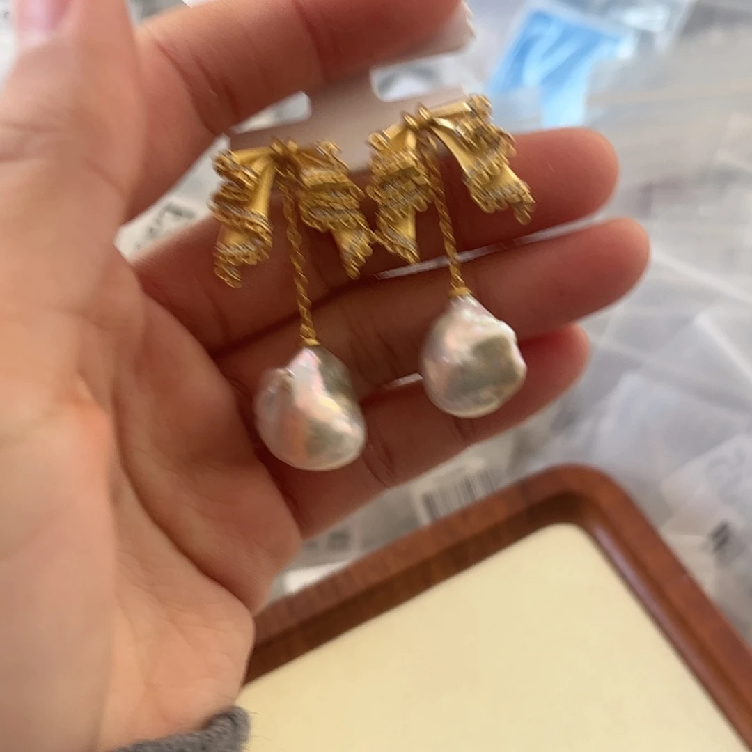 淡水珍珠耳饰合金